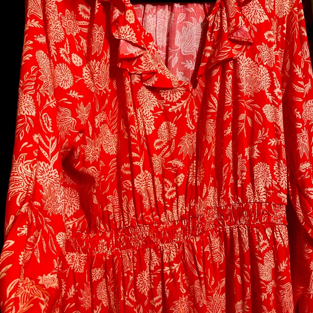Beautiful maxi neck and hem line tiers & ruffle